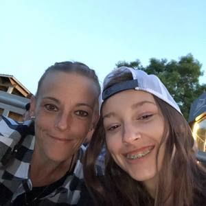 Meet your Posher, Kellie